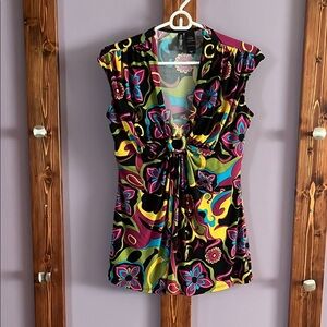 Bisou Bisou Vibrant Artsy Women's Top size small